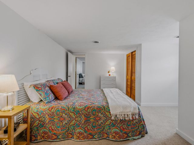 3232 Fairlawn Drive, Columbus, IN 47203