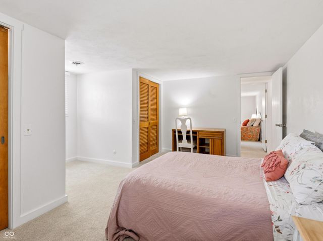 3232 Fairlawn Drive, Columbus, IN 47203