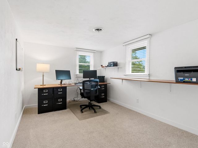 3232 Fairlawn Drive, Columbus, IN 47203