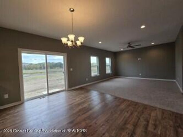 15277 Sherwood Lane, Lansing, MI 48906