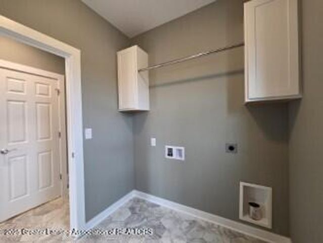 15277 Sherwood Lane, Lansing, MI 48906