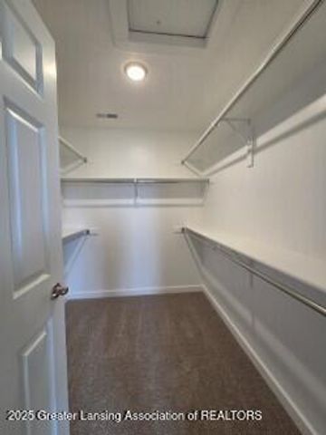 15277 Sherwood Lane, Lansing, MI 48906