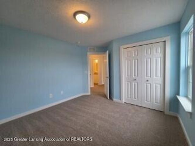 15277 Sherwood Lane, Lansing, MI 48906