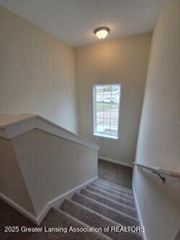 15277 Sherwood Lane, Lansing, MI 48906