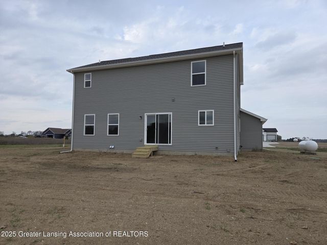 15277 Sherwood Lane, Lansing, MI 48906