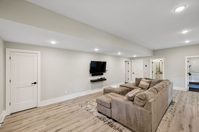 721 Jones Pkwy, Brentwood, TN 37027