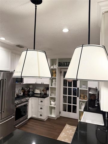 8965 SW 125th Ter, Miami, FL 33176