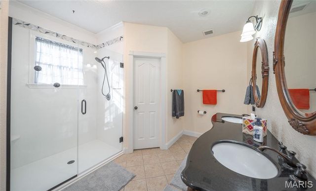 25421 Hideaway Lane, Lebanon, MO 65536