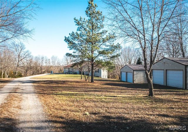 25421 Hideaway Lane, Lebanon, MO 65536