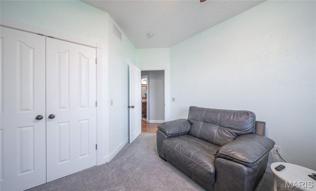 25421 Hideaway Lane, Lebanon, MO 65536