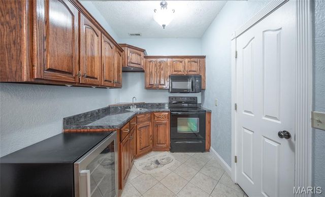 25421 Hideaway Lane, Lebanon, MO 65536