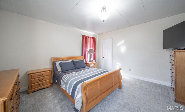 25421 Hideaway Lane, Lebanon, MO 65536