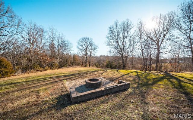 25421 Hideaway Lane, Lebanon, MO 65536