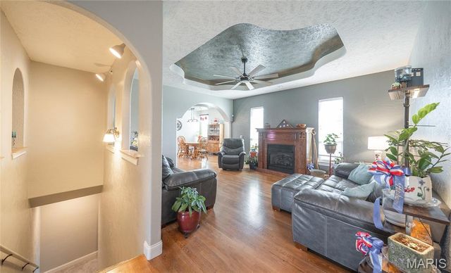 25421 Hideaway Lane, Lebanon, MO 65536