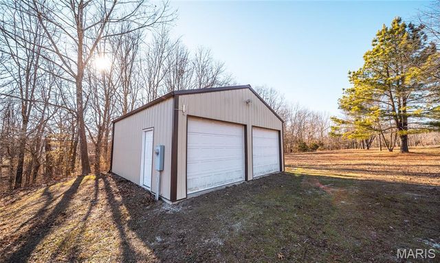 25421 Hideaway Lane, Lebanon, MO 65536