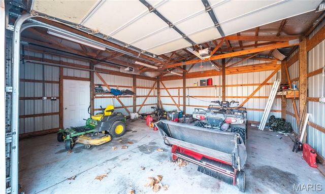 25421 Hideaway Lane, Lebanon, MO 65536