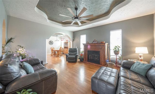 25421 Hideaway Lane, Lebanon, MO 65536