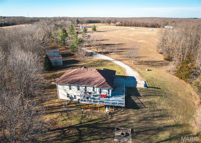 25421 Hideaway Lane, Lebanon, MO 65536