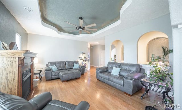 25421 Hideaway Lane, Lebanon, MO 65536