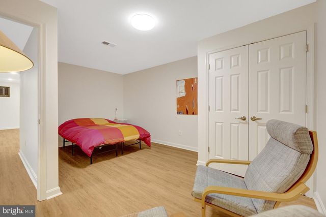 12111 HOLLY KNOLL CIR, Great Falls, VA 22066