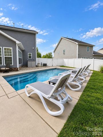 1016 Ellis Pond Drive, Rock Hill, SC 29730