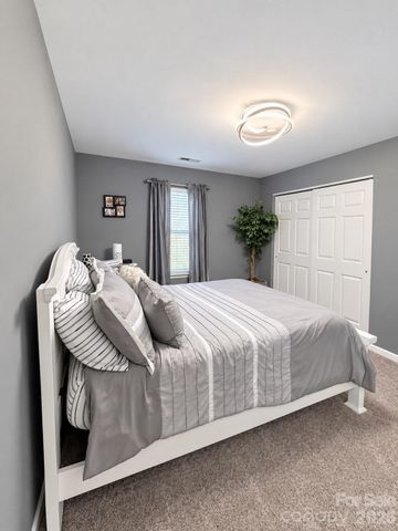 1016 Ellis Pond Drive, Rock Hill, SC 29730