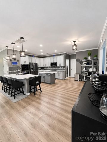 1016 Ellis Pond Drive, Rock Hill, SC 29730