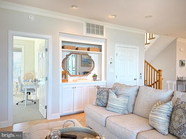 40081 OCEANSIDE DR, Fenwick Island, DE 19944