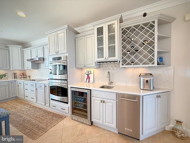 40081 OCEANSIDE DR, Fenwick Island, DE 19944