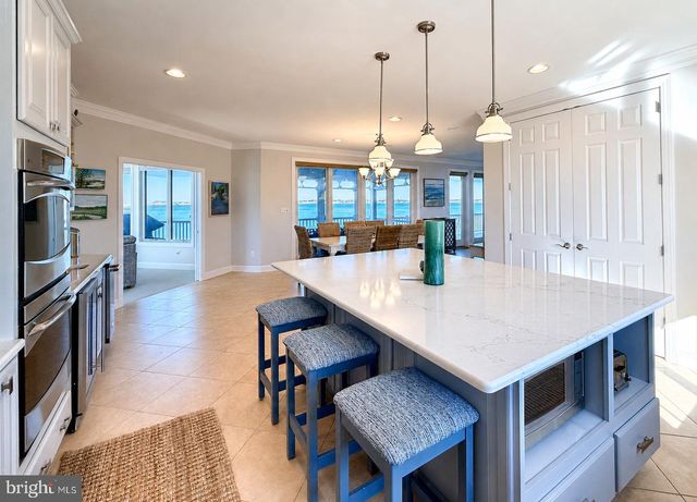 40081 OCEANSIDE DR, Fenwick Island, DE 19944