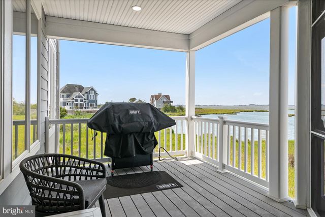 40081 OCEANSIDE DR, Fenwick Island, DE 19944