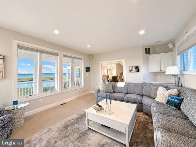 40081 OCEANSIDE DR, Fenwick Island, DE 19944