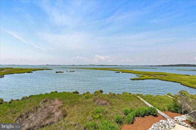 40081 OCEANSIDE DR, Fenwick Island, DE 19944