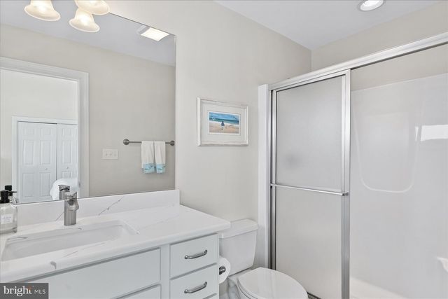 40081 OCEANSIDE DR, Fenwick Island, DE 19944