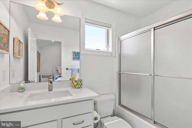 40081 OCEANSIDE DR, Fenwick Island, DE 19944