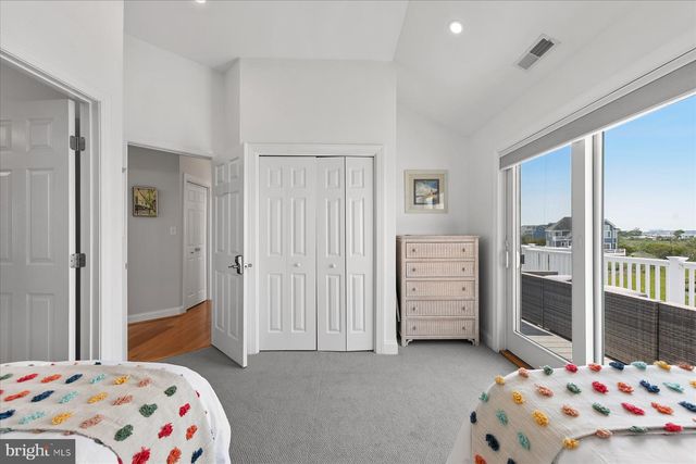 40081 OCEANSIDE DR, Fenwick Island, DE 19944