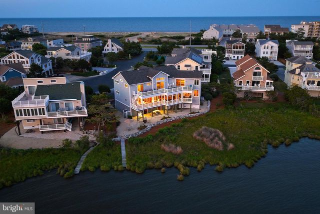 40081 OCEANSIDE DR, Fenwick Island, DE 19944