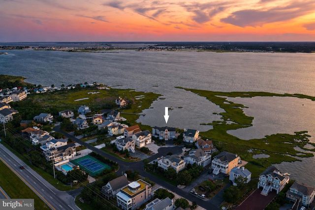 40081 OCEANSIDE DR, Fenwick Island, DE 19944