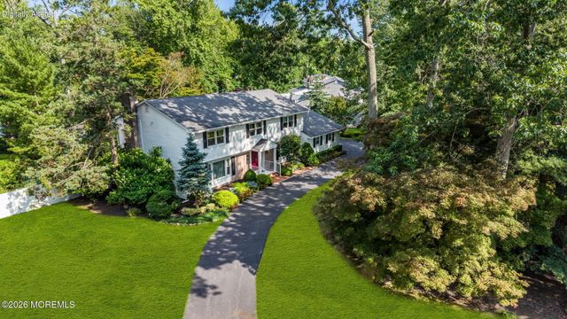 34 Kingsley Drive, Manalapan, NJ 07726