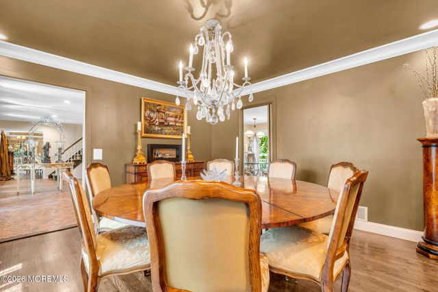 34 Kingsley Drive, Manalapan, NJ 07726