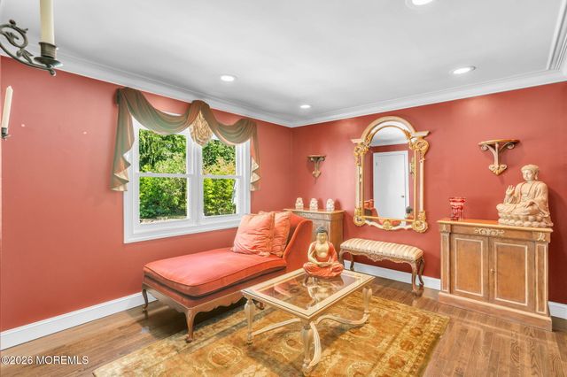 34 Kingsley Drive, Manalapan, NJ 07726