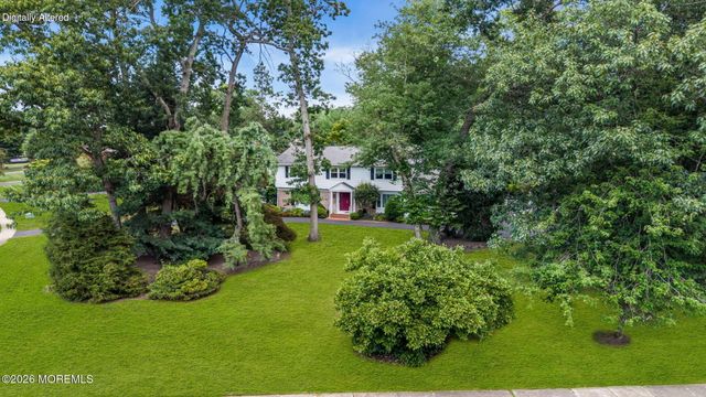 34 Kingsley Drive, Manalapan, NJ 07726