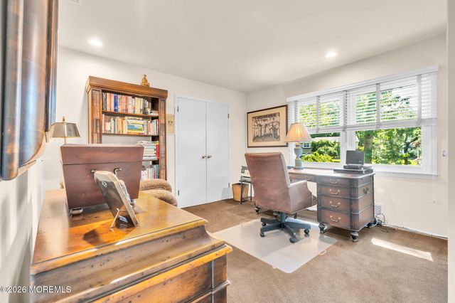 34 Kingsley Drive, Manalapan, NJ 07726