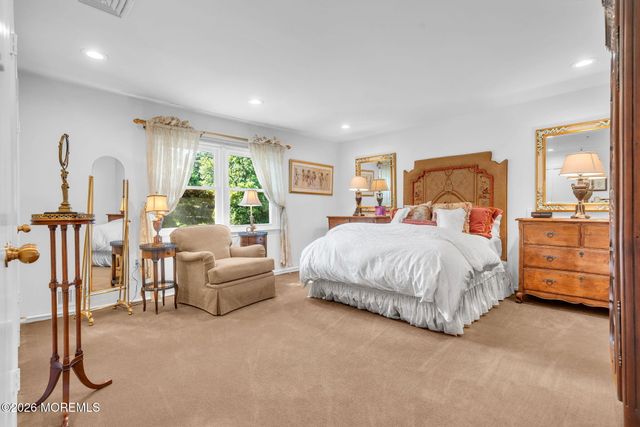 34 Kingsley Drive, Manalapan, NJ 07726