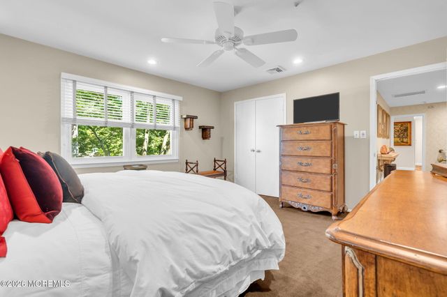 34 Kingsley Drive, Manalapan, NJ 07726