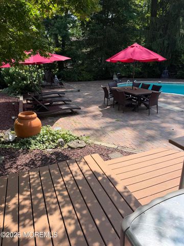 34 Kingsley Drive, Manalapan, NJ 07726