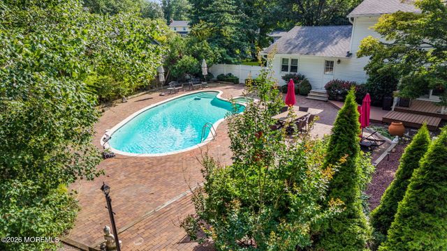 34 Kingsley Drive, Manalapan, NJ 07726