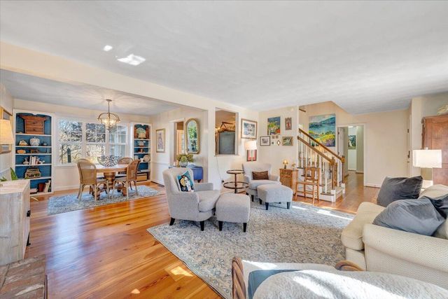 5721 Scenic Hills DR, Roanoke, VA 24018