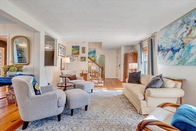 5721 Scenic Hills DR, Roanoke, VA 24018