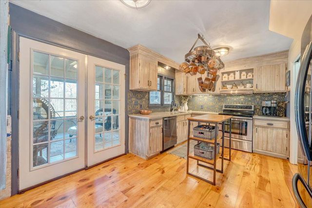 5721 Scenic Hills DR, Roanoke, VA 24018